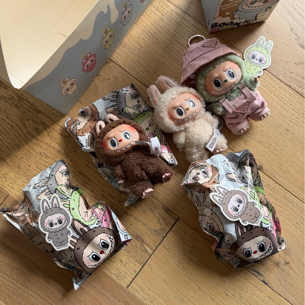 LABUBU - Picture 2 of 4